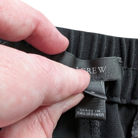 J. Crew Turner Pant Women's 8 Effortless Staple Pull-on Black Pockets Cuffed Hem - Picture 9 of 12